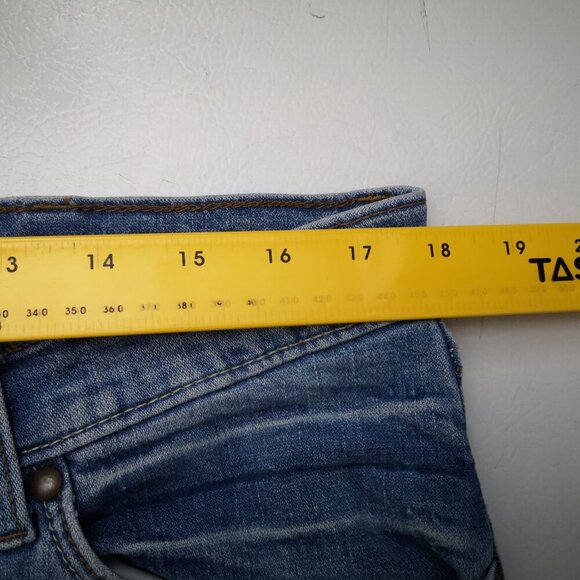 Wrangler Men's Size 36/30 Lighter Wash Slim Straight Blue Jeans - Picture 11 of 13